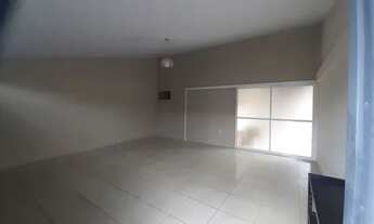 Imagem 3: Casa com Salão Comercial na frente, Disponível pra Venda