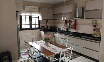 Imagem 5: Casa com 3 quartos e múltiplas áreas no bairro 4 linhas Criciúma sc