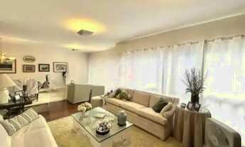 Imagem 2: Alto Luxo no Leblon 4 Quartos, 2 Suítes e 2 Vagas na Rua Sambaíba