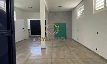 Imagem: Ponto Comercial de 335m² com Varanda, Jardim
