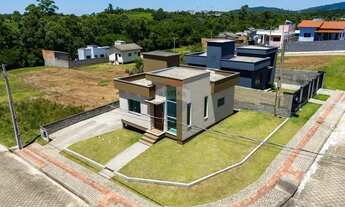 Imagem 3: Casa nova de esquina em Criciúma, bairro Buenos Aires, 2 quartos, com acabamento moderno