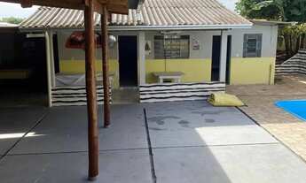 Imagem 5: Casa à Venda com Piscina e Terreno Amplo de 390m² Conforto e Lazer em Localização Tranqui