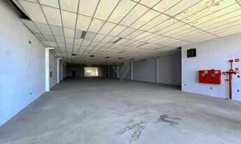 Imagem 4: Cohab A Galpão / depósito com aluguel por R$8.000 /mês