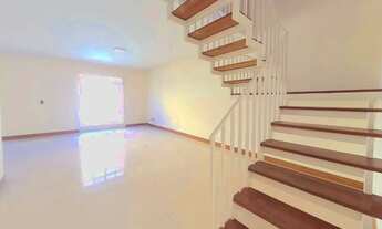 Imagem 3: Casa com Piscina e 4 Dormitórios para Locação no Bairro Maria Izabel