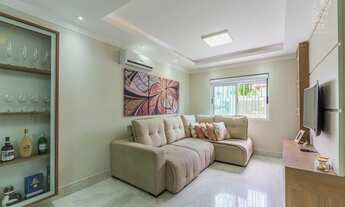 Imagem 3: Sobrado Triplex, 04 Quartos, 05 Vagas, Ático com churrasqueira, Xaxim, Curitiba