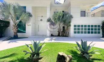 Imagem: Villa Litorânea Onde o Luxo Encontra o