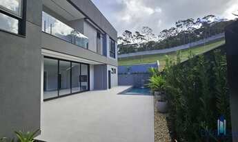 Imagem 5: Casa em Condomínio para Venda em Camboriú, CENTRO, 4 dormitórios, 4 suítes, 5 banheiros, 4