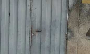 Imagem: Casas em Lote - 5 Barracões no Bairro Santinho