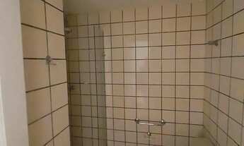 Imagem 5: 2 quartos, 1 banheiro, 1 lance escada