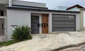 Imagem 3: Casa Terrea a Venda no Campo das Antas em Poços de Caldas - MG com 150m², 3 Quartos sendo