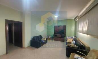 Imagem: Casa para venda tem 187 metros quadrados