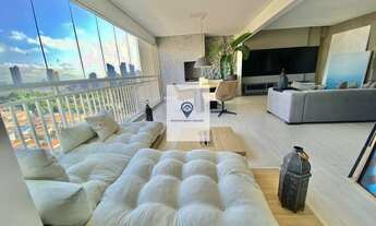 Imagem 2: Apartamento finamente decorado com varanda gourmet, jacuzzi, próximo ao Pq. CERET, PORTEIR