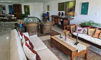 Imagem 3: Apartamento para venda tem 350 metros quadrados com 4 suítes, sendo 1 master