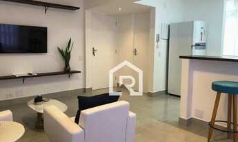 Imagem 2: Apartamento Reformado à venda na quadra do mar em Pitangueiras com 3 dormitórios