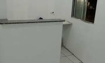 Imagem 3: Alugo kit Net com um quarto grande no ibura