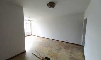 Imagem 3: Excelente apartamento com vista indevassável e vaga de garagem, composto por sala em 2 amb