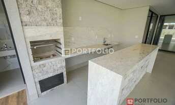 Imagem 4: Casa de condomínio sobrado para venda possui 485 metros quadrados com 4 quartos