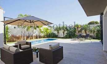 Imagem 3: Casa com projeto de Conrado Ceravolo Arquitetos