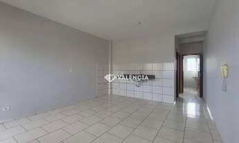 Imagem: Kitinet para Alugar por R$740.00 na Rua