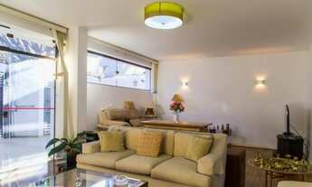 Imagem 3: Sobrado para venda com 312 metros quadrados com 4 quartos