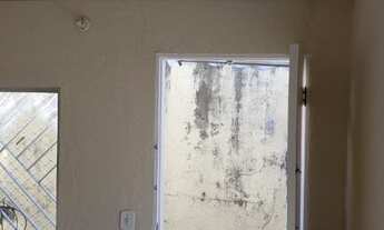 Imagem 3: Casa 4 cômodos com garagem ao lado Estação São Lucas Metrô