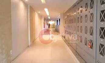 Imagem 2: Apartamento com 1 dormitório para alugar, 75 m² por R$ 2.570,00/mês - Centro - Cabo Frio/R