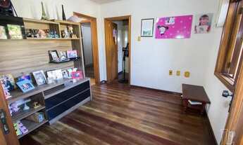 Imagem 3: Casa para Venda - 250m², 4 dormitórios, sendo 1 suites, 6 vagas - Cavalhada