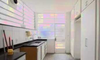 Imagem 5: Sobrado de 212m2, super espaçoso: sala com dois ambientes, copa e cozinha com acesso para