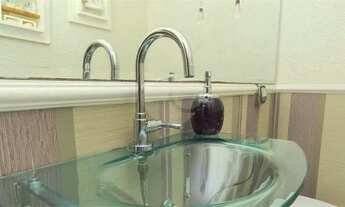 Imagem 6: Casa com piscina