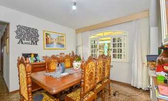 Imagem 6: Sobrado para venda possui 227 metros quadrados com 3 quartos em Bairro Alto - Curitiba - P