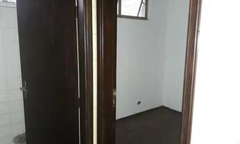 Imagem 5: Sobrado para venda tem 99 metros quadrados com 4 quartos