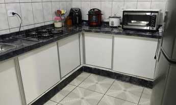 Imagem 3: Casa grande térrea + contrução em cima