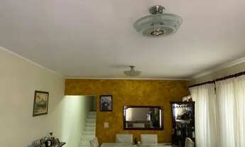 Imagem 3: Casa de bairro com 3 dormitórios e 4 vagas de garagem