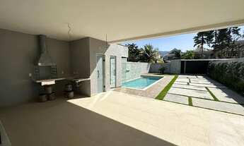 Imagem 7: Casa para venda tem 270 metros quadrados com 5 quartos