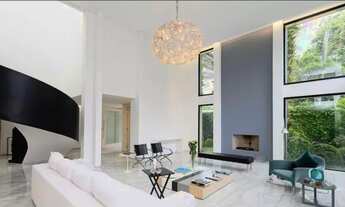 Imagem 3: Casa com 4 suítes com closet e 4 vagas no Alto de Pinheiros