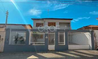 Imagem: Sobrado à venda no bairro Setor Ferroviário