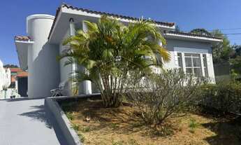 Imagem: Casa à Venda no Centro Residencial e Comercial