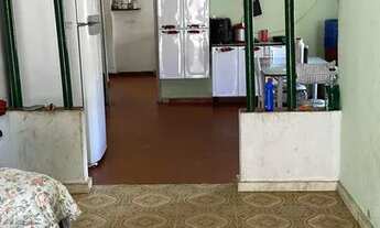 Imagem 4: Casa para venda tem 210 metros quadrados com 4 quartos em Setor Coimbra - Goiânia - GO