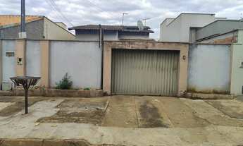 Imagem: Casa de 3 Quartos Sendo uma Suite com Quinal