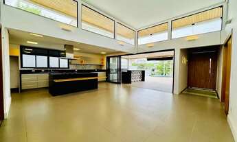 Imagem 2: Imóvel para aluguel tem 350 metros quadrados com 4 quartos em Ville Sainte Hélène - Campin