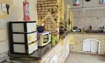 Imagem 2: CASA À VENDA NO CENTRO DE SÃO PEDRO DA ALDEIA COM 04 QUARTOS, PISCINA, ÁREA GOURMET!