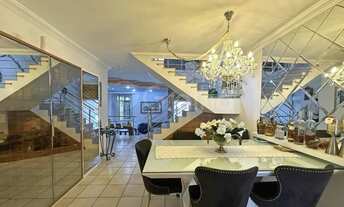 Imagem: Casa de 272m² privativos com 5 quartos