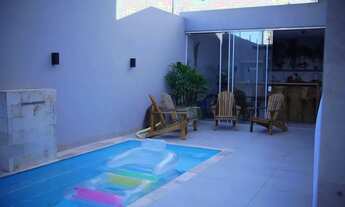 Imagem 4: Casa finamente mobiliada e equipada de 3 andares com elevador em localização privilegiada