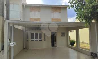 Imagem 3: Casa à venda ou para alugar com 3 quartos, sendo 1 suíte, no condomínio Portal Das Acacias