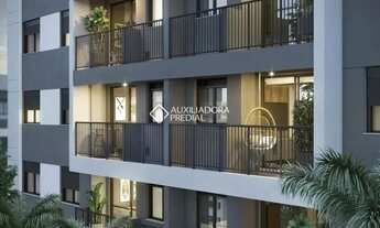 Imagem 2: Apartamento de 02 Dormitórios, 01 Suíte, vaga escriturada no bairro Petrópolis com 64m² de