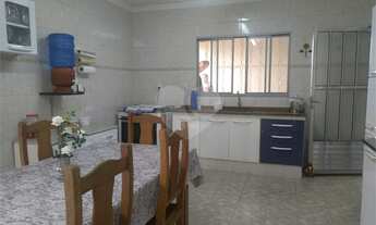 Imagem: Bela casa na Vila Santa Teresinha em Várzea