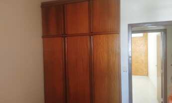 Imagem 7: Vende-se ótimo apartamento no bairro Centro em Patos de Minas/MG, com 04 quartos