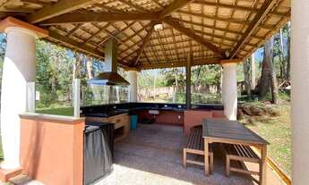 Imagem 2: Casa de condomínio para venda possui 211 metros quadrados com 5 quartos