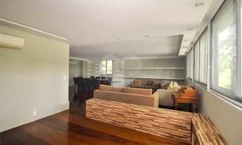 Imagem 2: Jardim Europa ao lado dos clubes com 210 m² de área útil