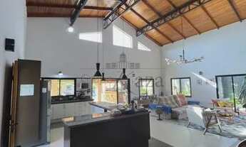 Imagem 1: LINDA Casa em Condomínio - Jacareí - Condomínio Residencial Mirante do Vale - 3 Dormitório